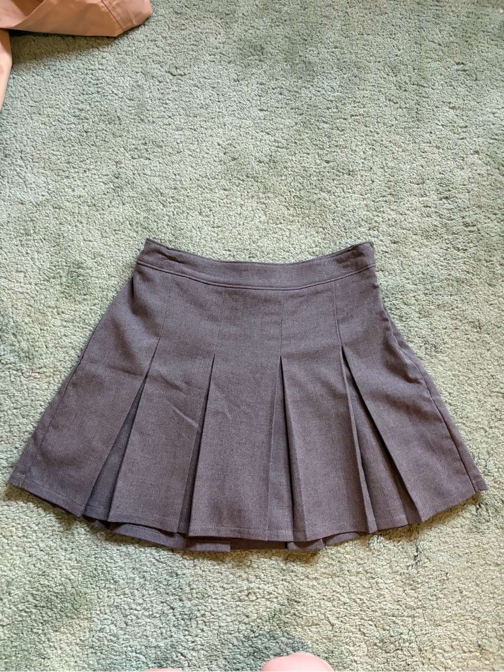 Hollister Pleated Mini Skirt in Dark Gray